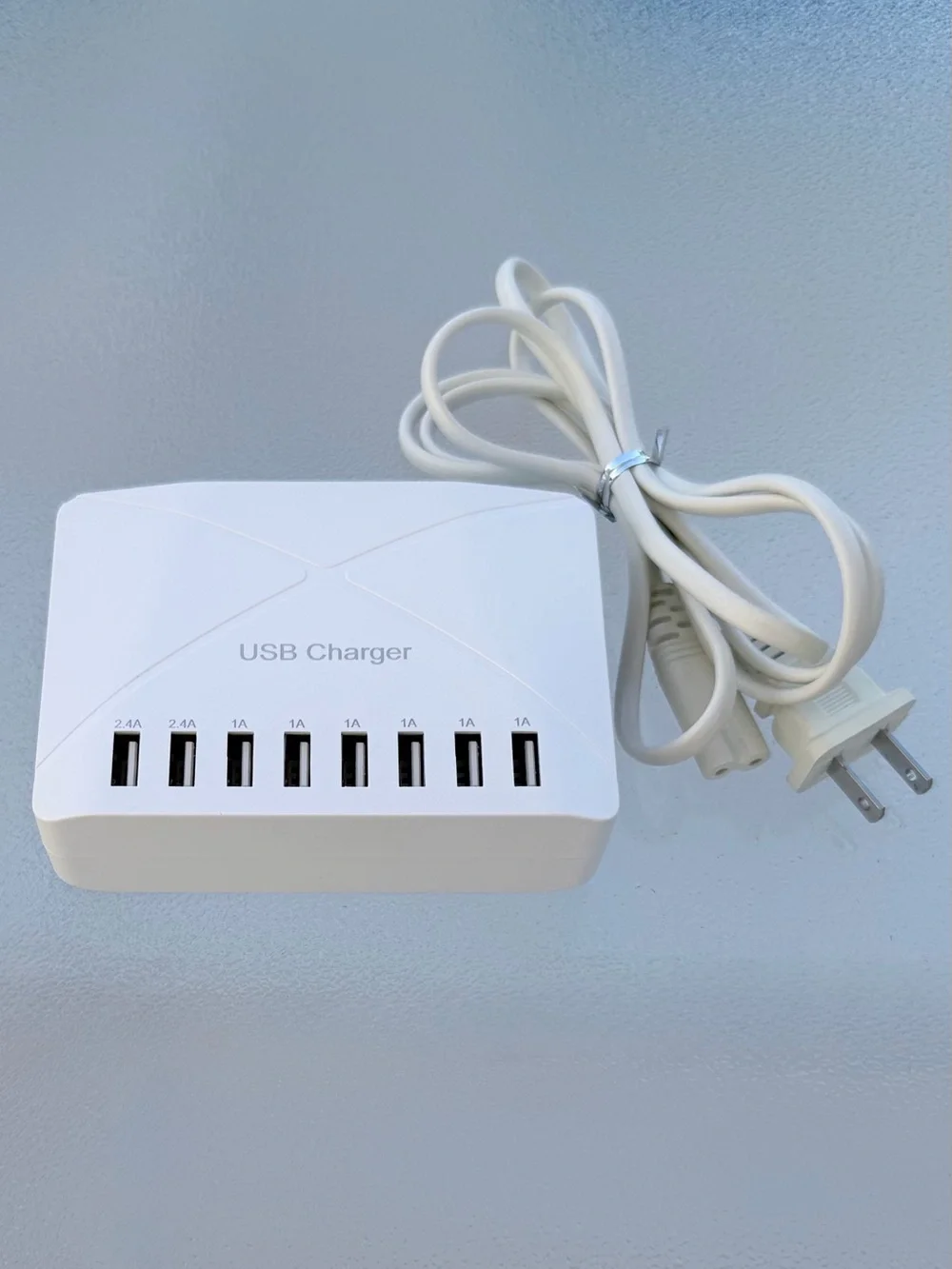 White Compact Dual Speed 8-Port USB Charging Station Hub and Power Cord